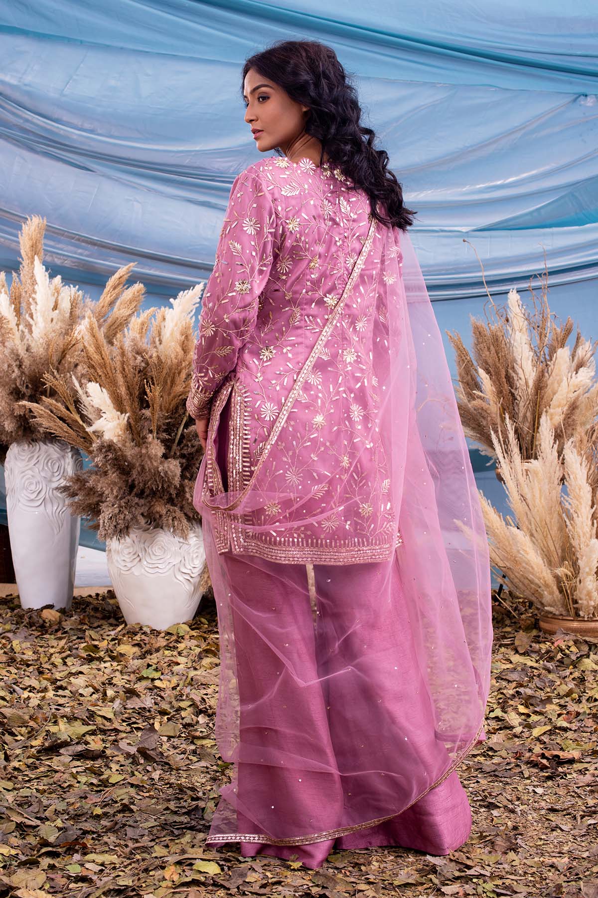 our breathtakingly beautiful mauve tulle kurti